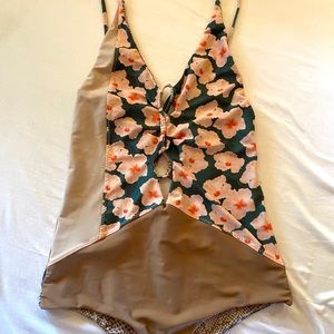 Acacia Mahalo Kokomo colorblock one piece